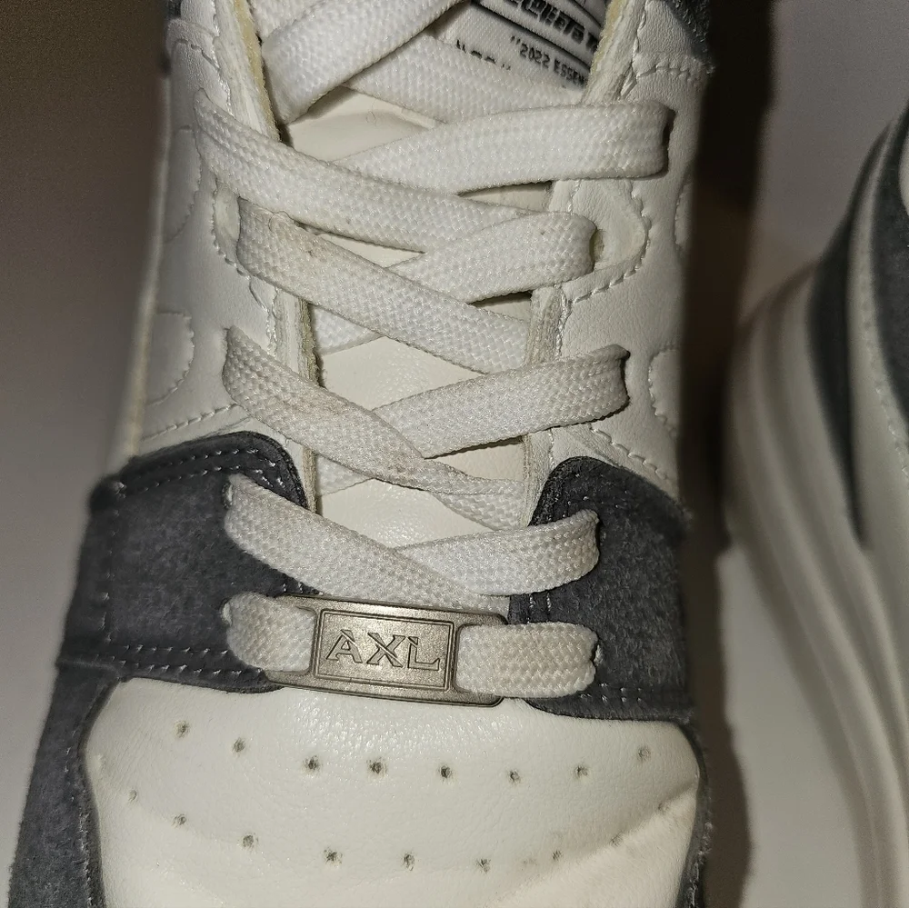 Axel Arigato stylish white